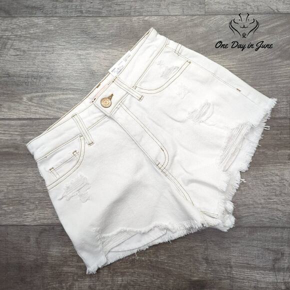 SO Juniors Super High Rise Cutoff Denim Shorts Size 5 - Picture 1 of 7